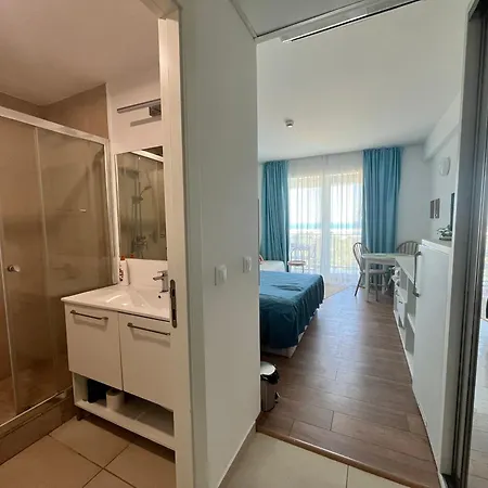 Cris Sea View In Blaxy Апарт-отель Дуэзечи-ши-Трей Аугуст
