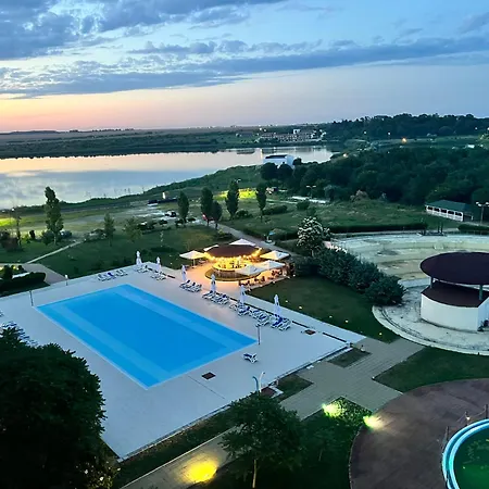 Апарт-отель Cris Sea View In Blaxy Дуэзечи-ши-Трей Аугуст